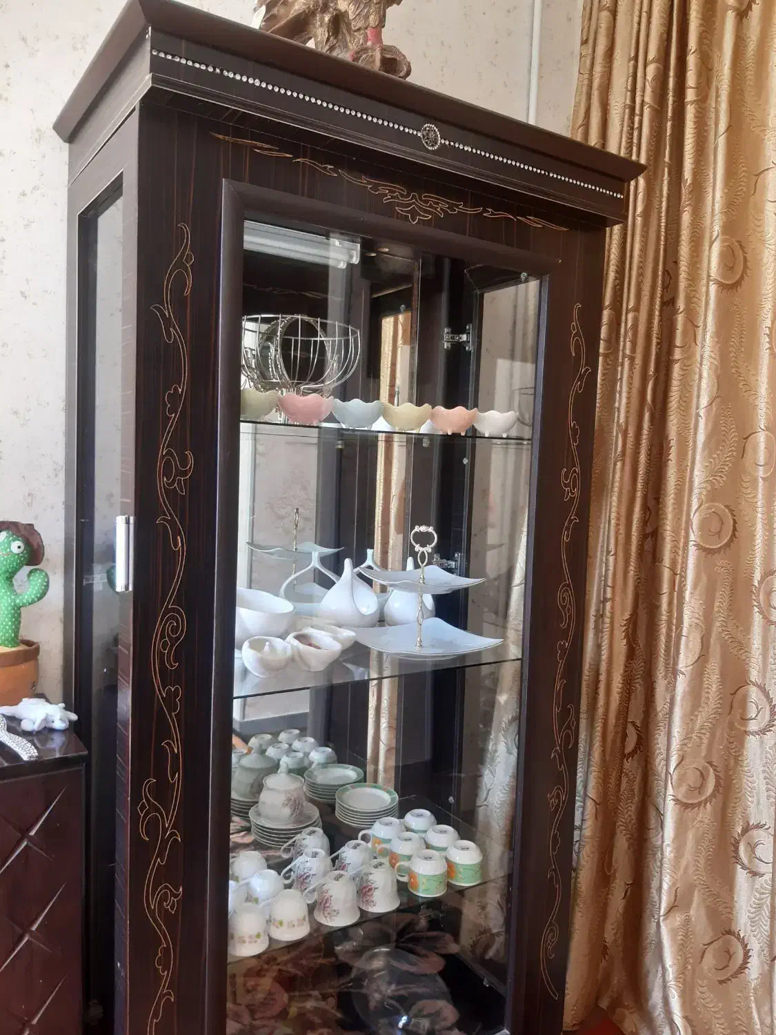 ویترین|بوفه، ویترین، کنسول|مسجد سلیمان, |دیوار