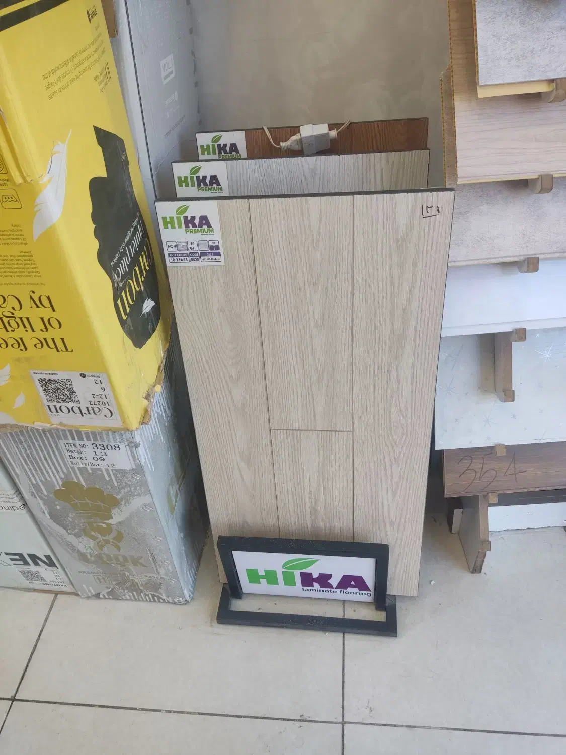 پارکت و کفپوش با ۱۰ سال ضمانت مکتوب|خدمات پیشه و مهارت|همدان, |دیوار