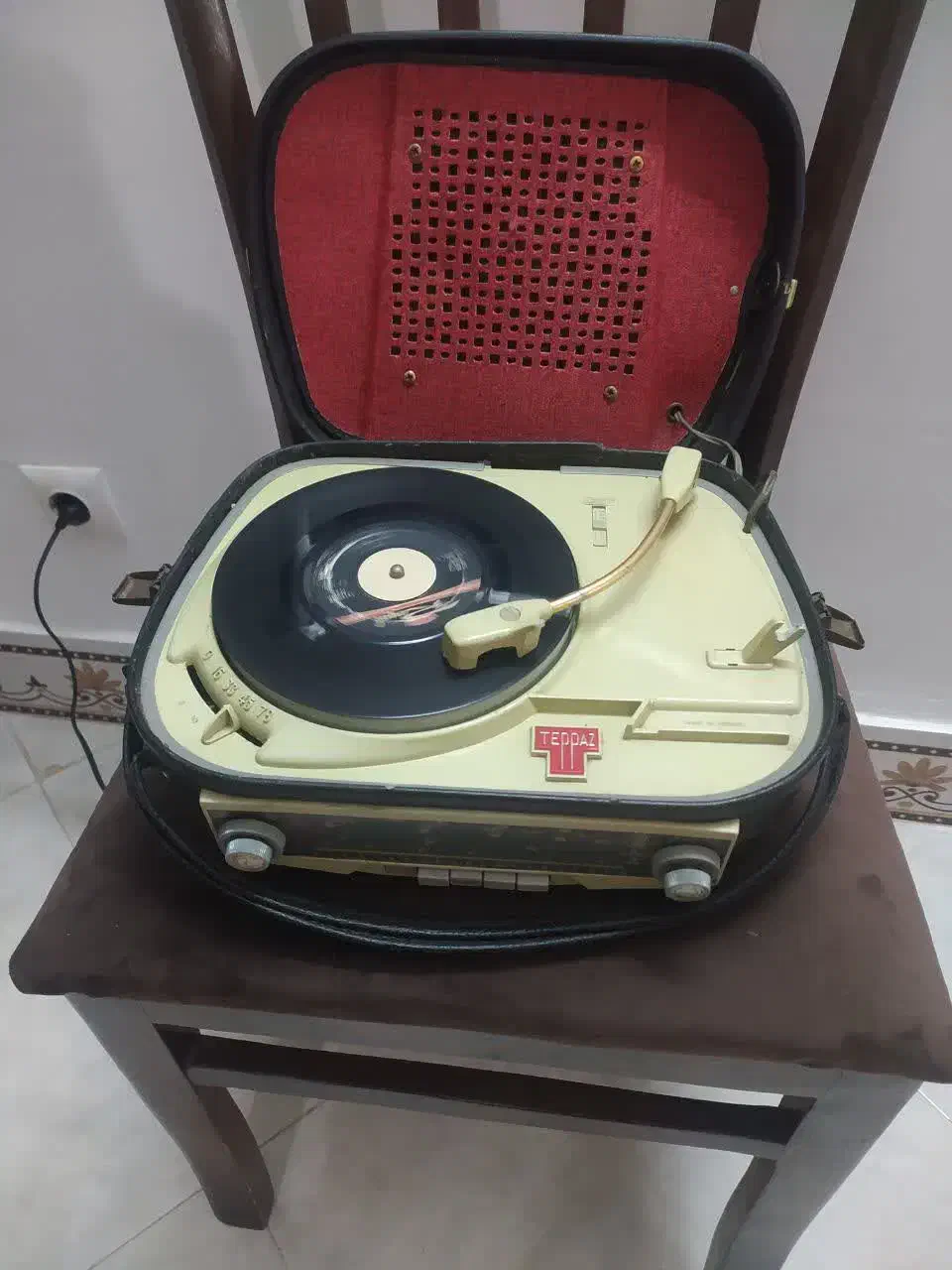 رادیو گرام تپاز دوتا و رادیو لامپی|کلکسیون اشیاء عتیقه|تهران, مجیدیه|دیوار