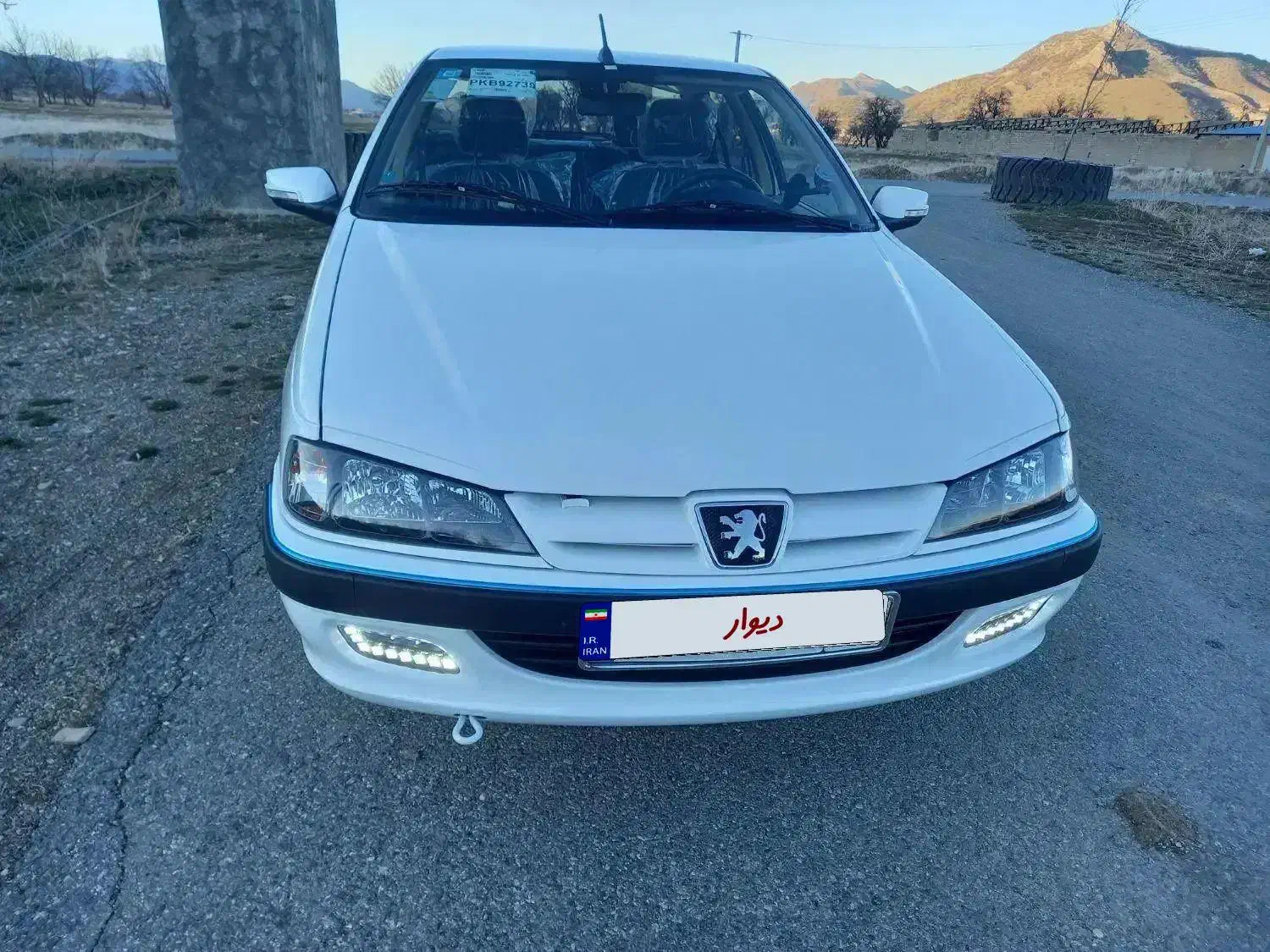 پارس ۴۰۲|خودرو سواری و وانت|مریوان, |دیوار