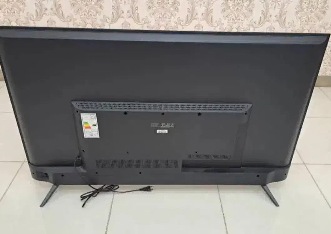 LED 55 اینچ درحدنو|تلویزیون و پروژکتور|لردگان, |دیوار