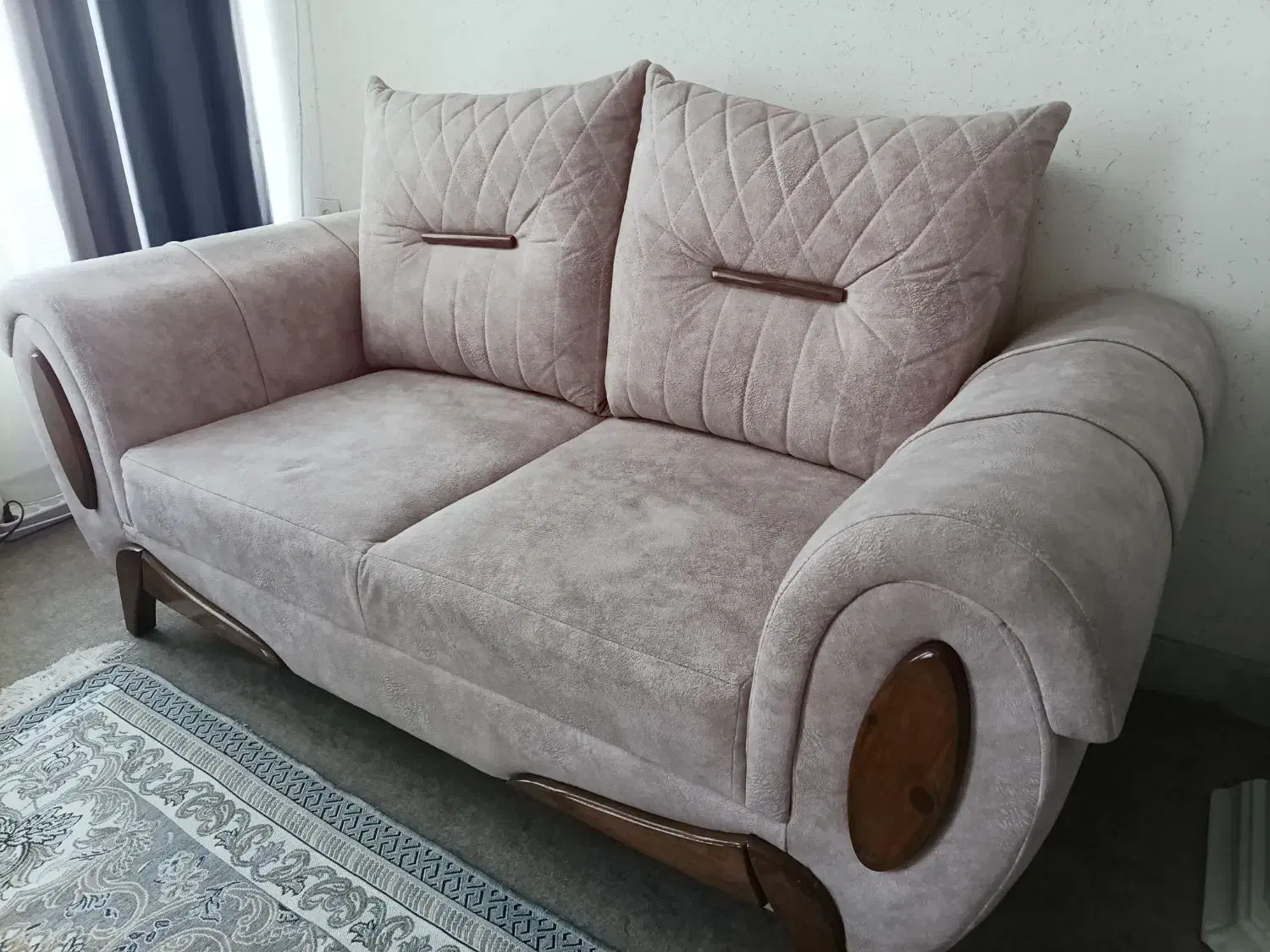 مبلمان ۷نفره به همراه میزجلومبلی|مبلمان خانگی و میز عسلی|شاهینشهر, بوستان حافظ|دیوار