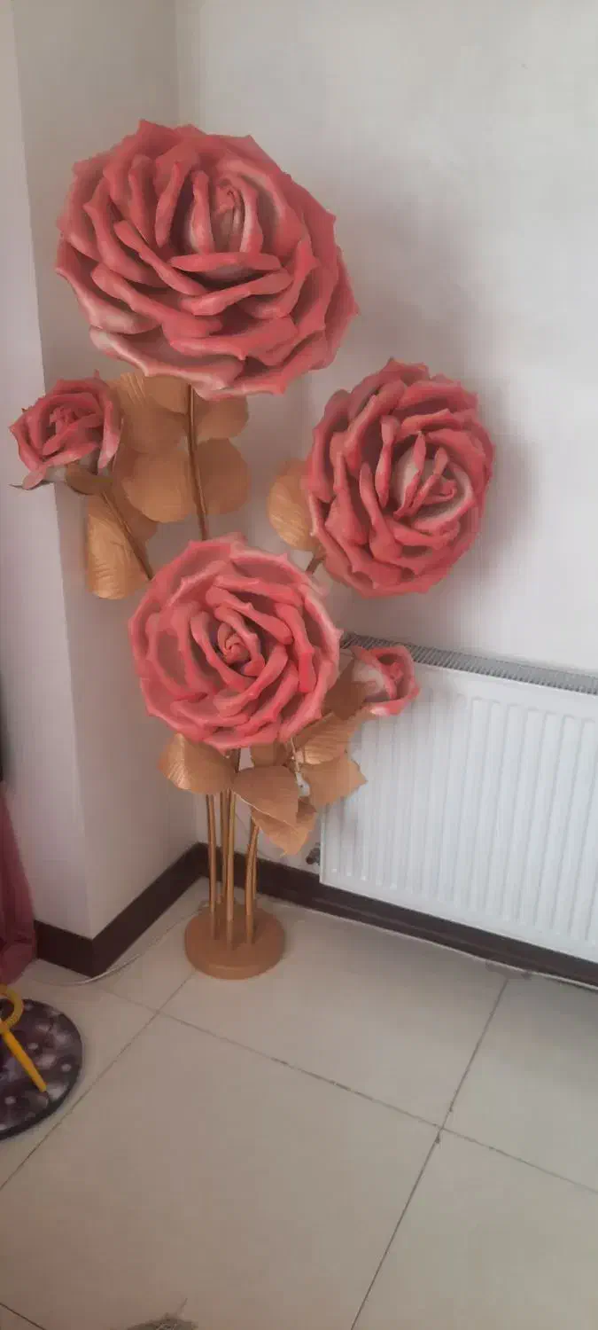 گل غولپیکر|گل مصنوعی|قدس, شهر‌قدس|دیوار