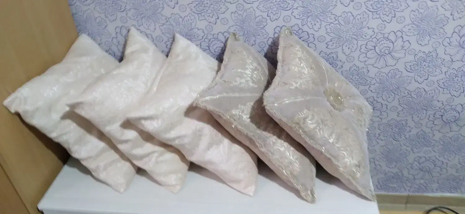 کوسن|رختخواب، بالش، پتو|کرج, شاهین‌ویلا|دیوار