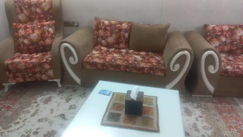 مبلمان ۷ نفره /مبل / جلو مبلی|مبلمان خانگی و میز عسلی|ورامین, ورامین|دیوار