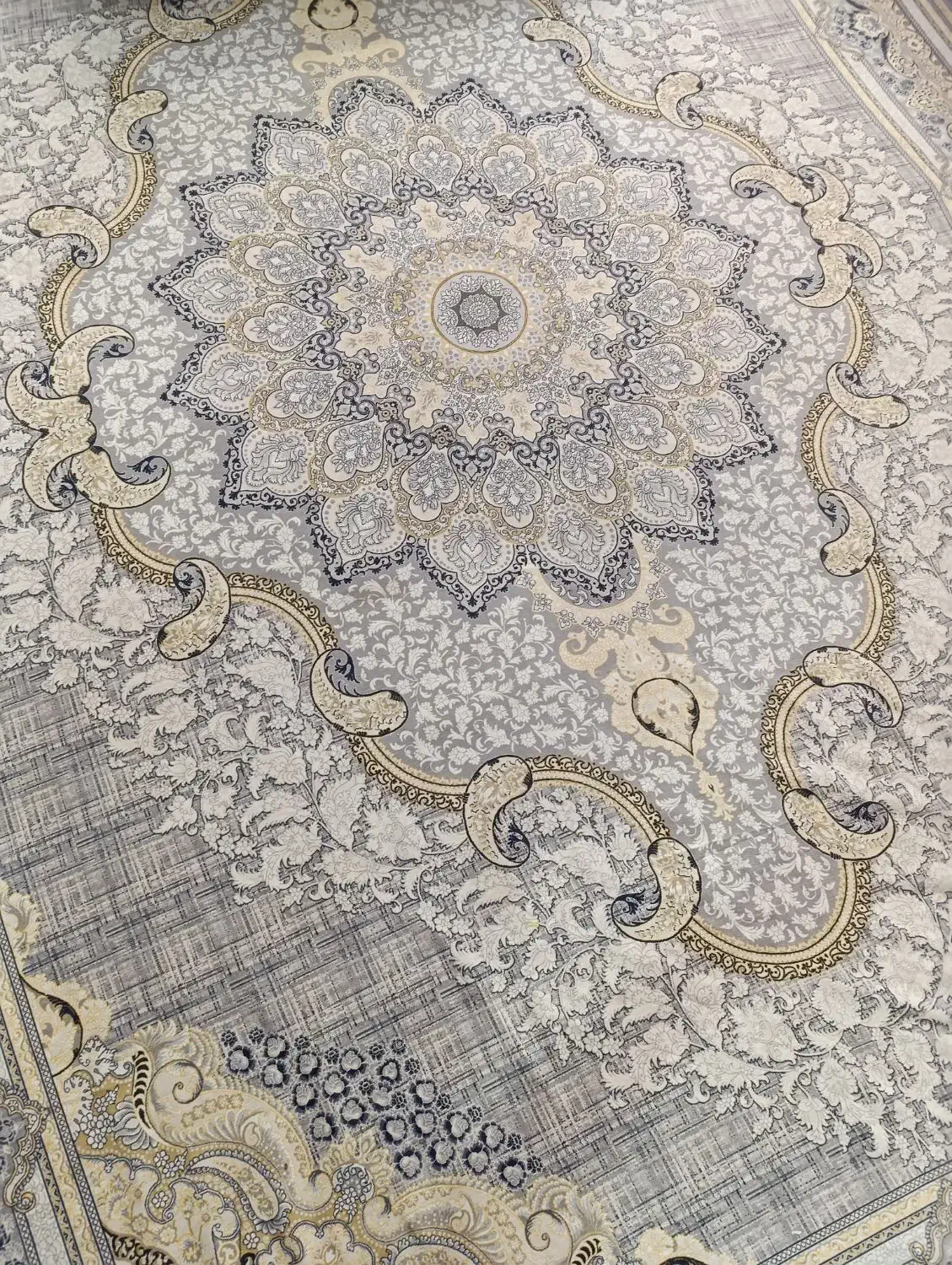 روفرشی|روفرشی|پرند, فاز ۴|دیوار