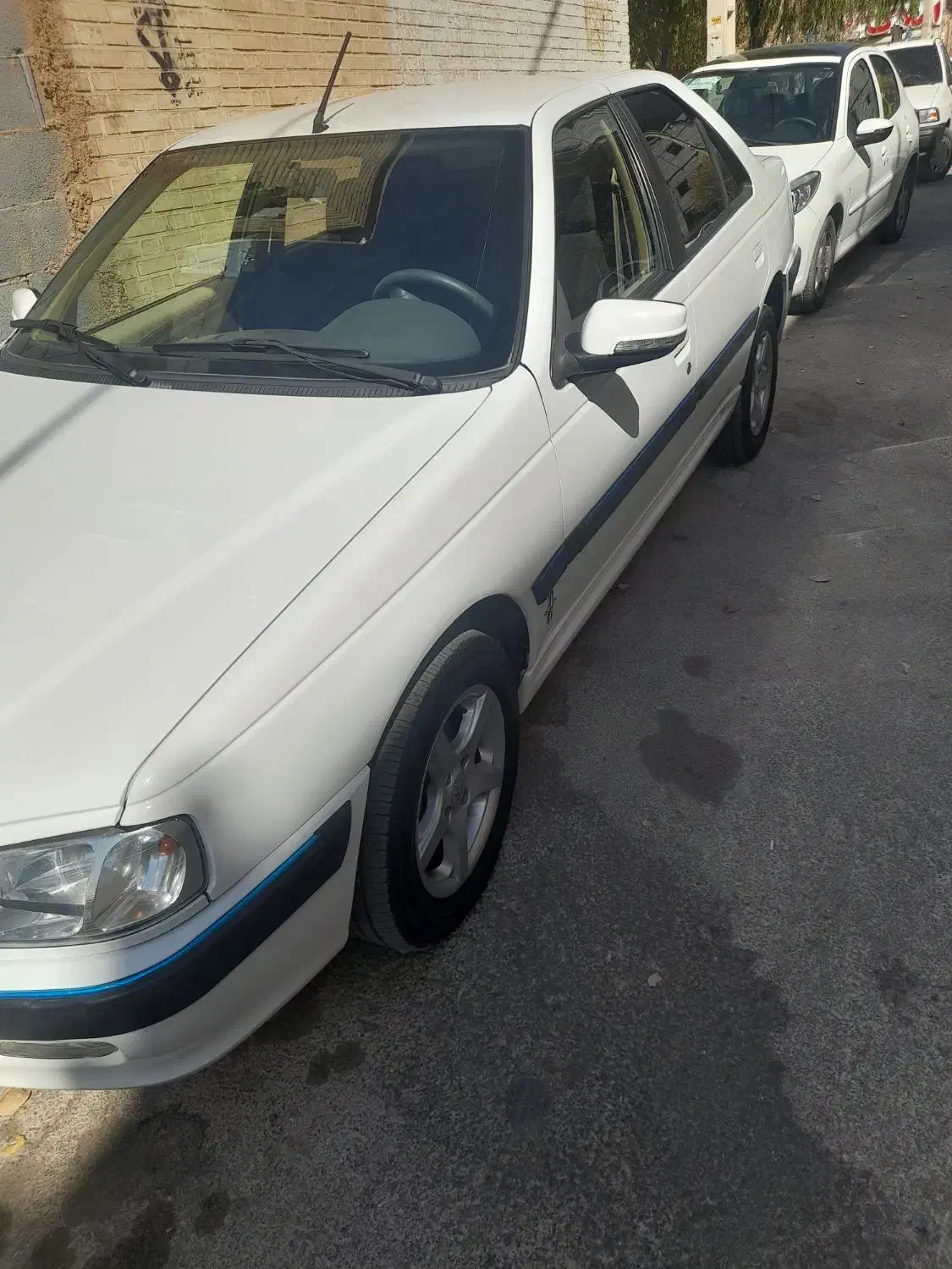 پژو پارس سفارشی ۱۴۰۲|خودرو سواری و وانت|بروجن, |دیوار