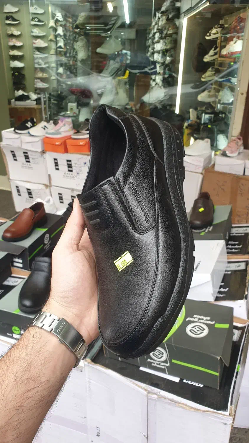 کفش راحتی فروش ویژه|کیف، کفش، کمربند|رشت, حمیدیان|دیوار