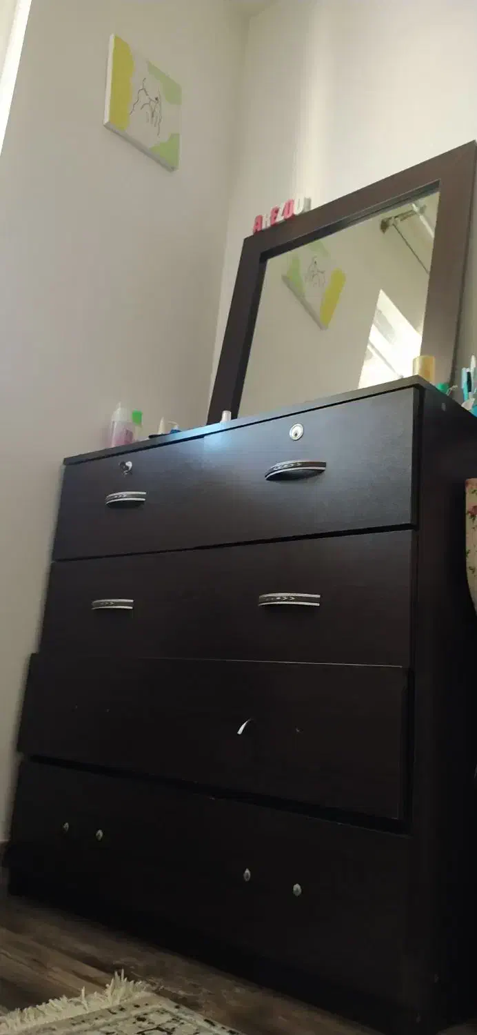 دراور|جاکفشی، کمد، دراور|رشت, حومه رشت|دیوار