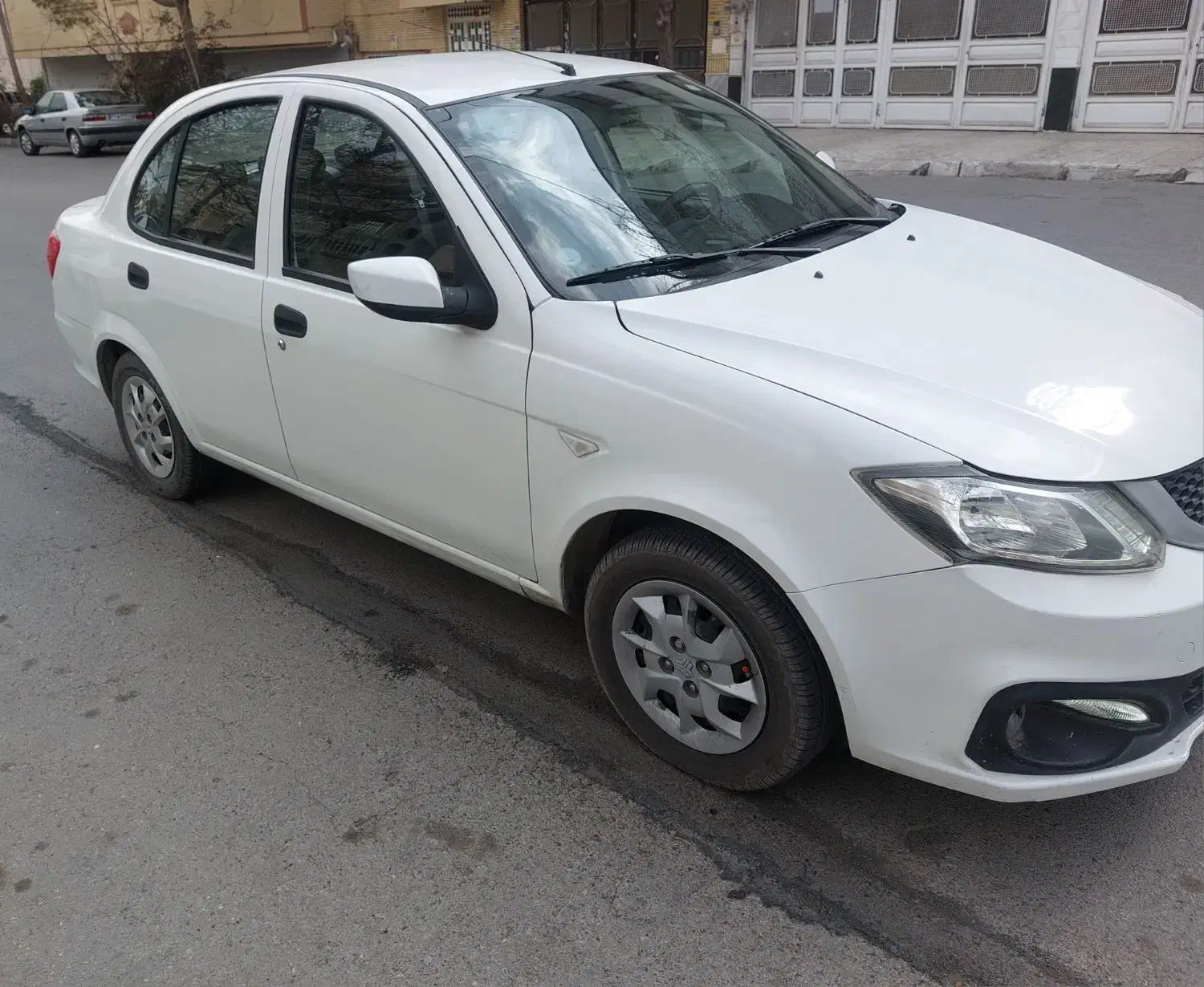 ساینا ۴۰۱ S ۱|خودرو سواری و وانت|مشهد, دانشجو|دیوار