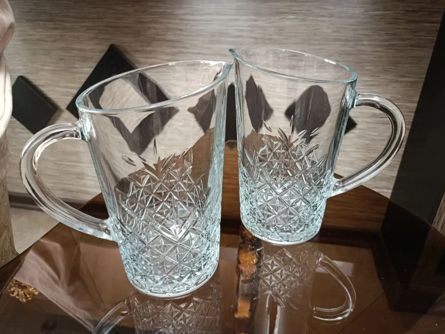 2عدد پارچ پاشاباغچه و یک دست لیوان نوری تازه|ظروف سرو و پذیرایی|تهران, صادقیه|دیوار