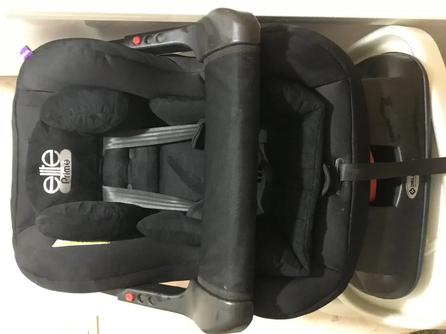 صندلی کودک|تخت و صندلی بچه|زرندیه, |دیوار