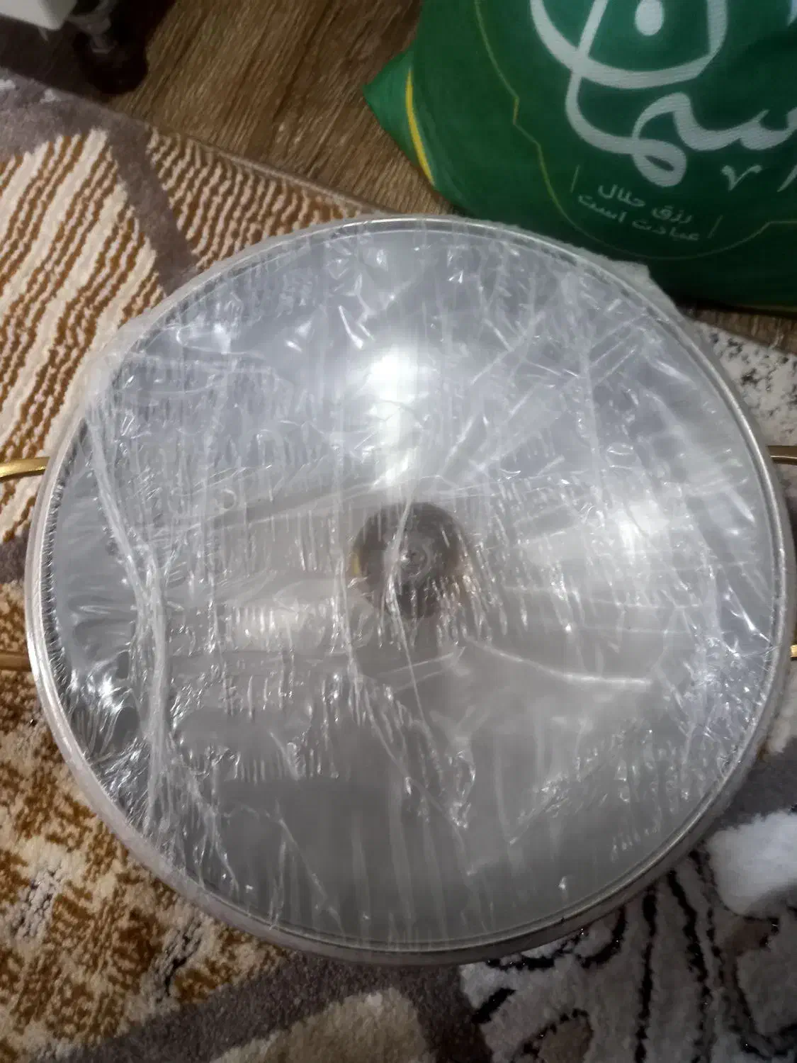 یک عدد قابلمه بزرگ و ماهیتابه استیل کف گرانیت|ظروف پخت‌وپز|جیرفت, |دیوار