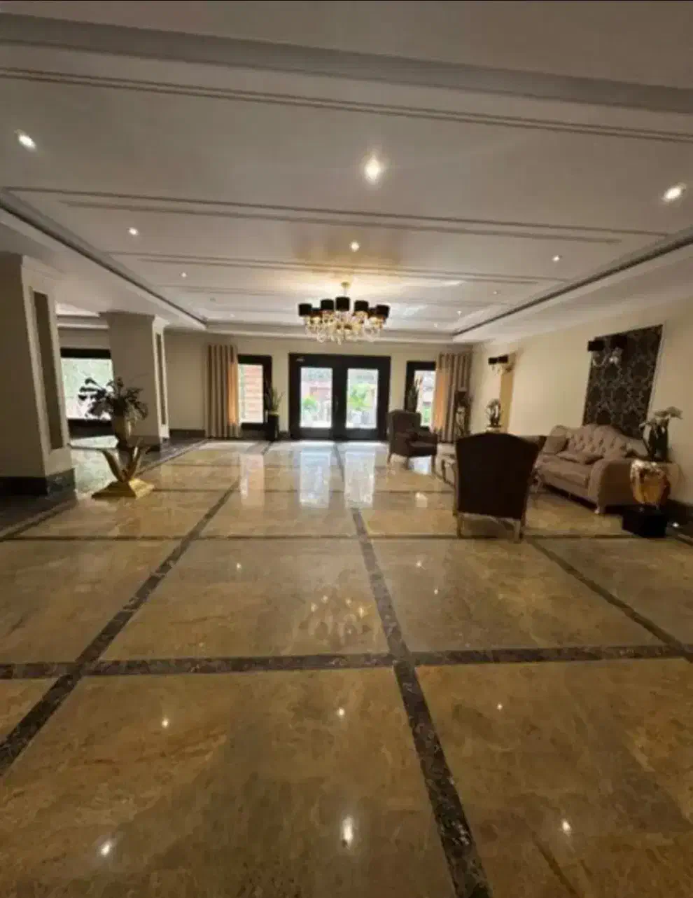 ۲۱۰ متر سه خواب مناسب اعیان نشینان گیشا