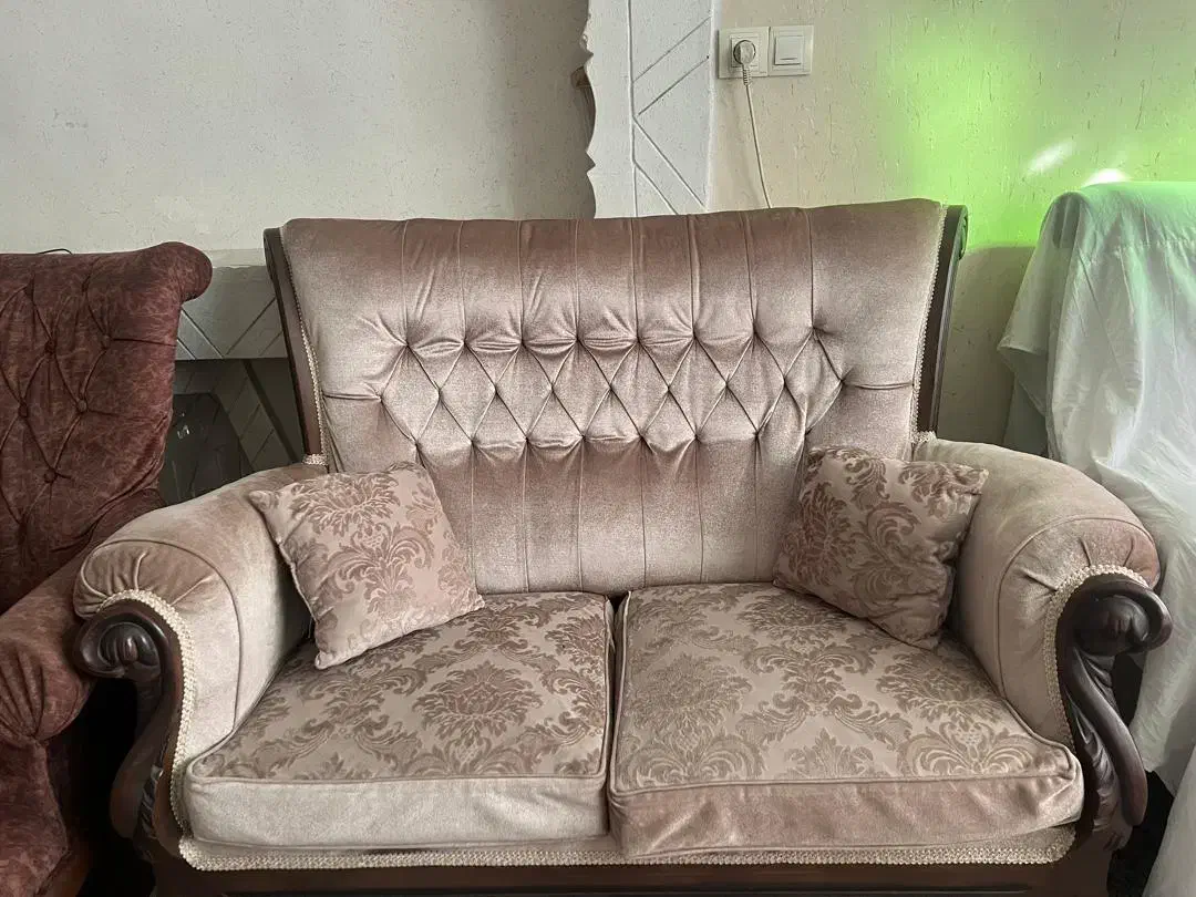 مبلمان ۷ نفره یا دو صندلی میزبان|مبلمان خانگی و میز عسلی|تهران, شیخ هادی|دیوار