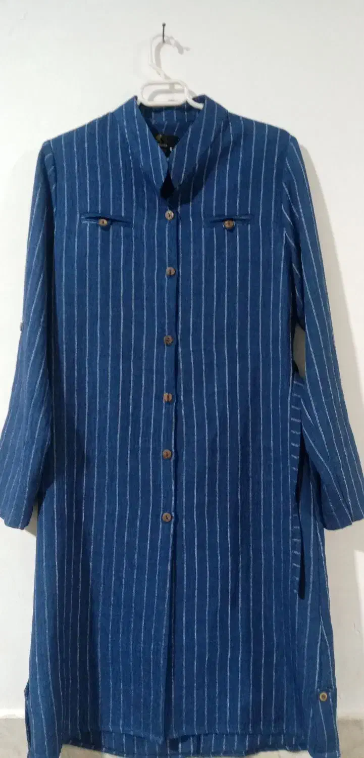 مانتو|لباس|تربتحیدریه, کاشانی|دیوار