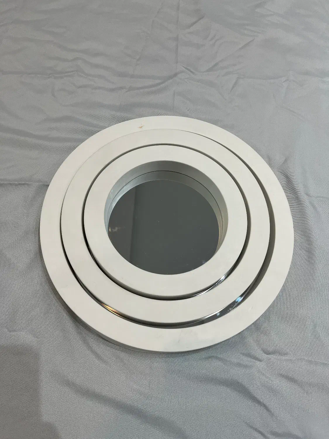 آینه سه تایی|آینه|رشت, لاکانی|دیوار