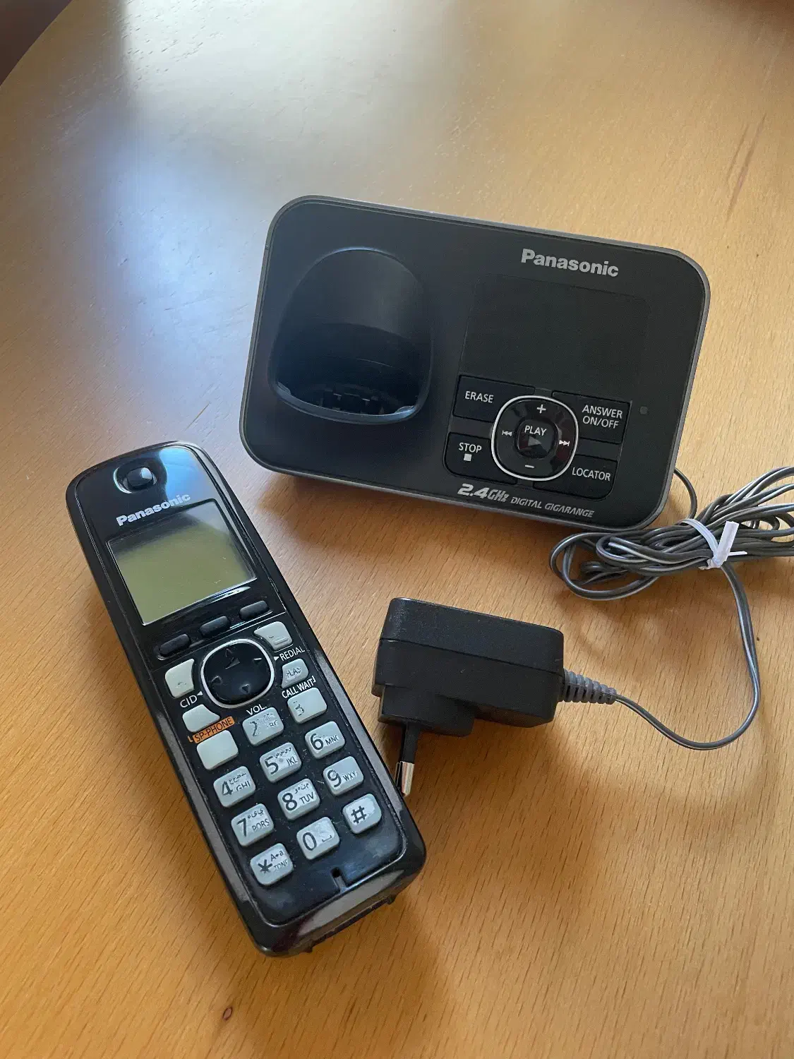 تلفن بیسیم پاناسونیک ۳۷۲۱ وتلفن قدیمی دوو|تلفن رومیزی|بجنورد, |دیوار