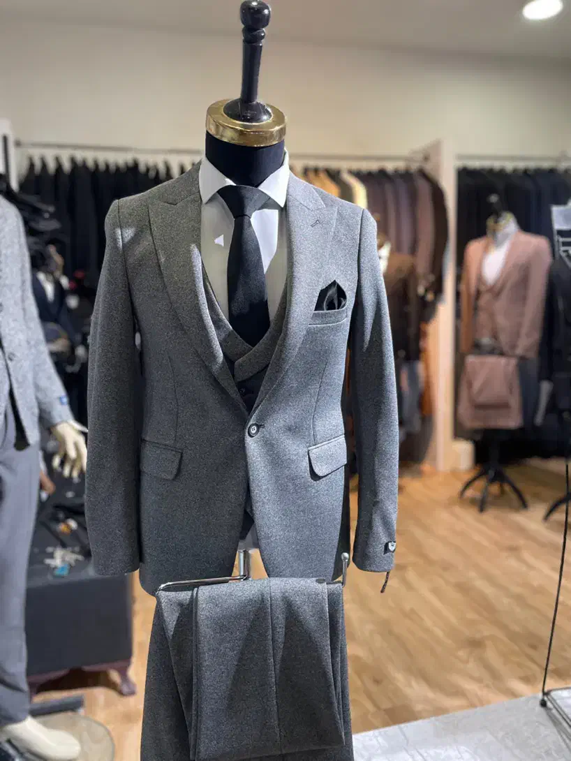 کت وشلوار|لباس|اسلام‌‌آباد غرب, |دیوار