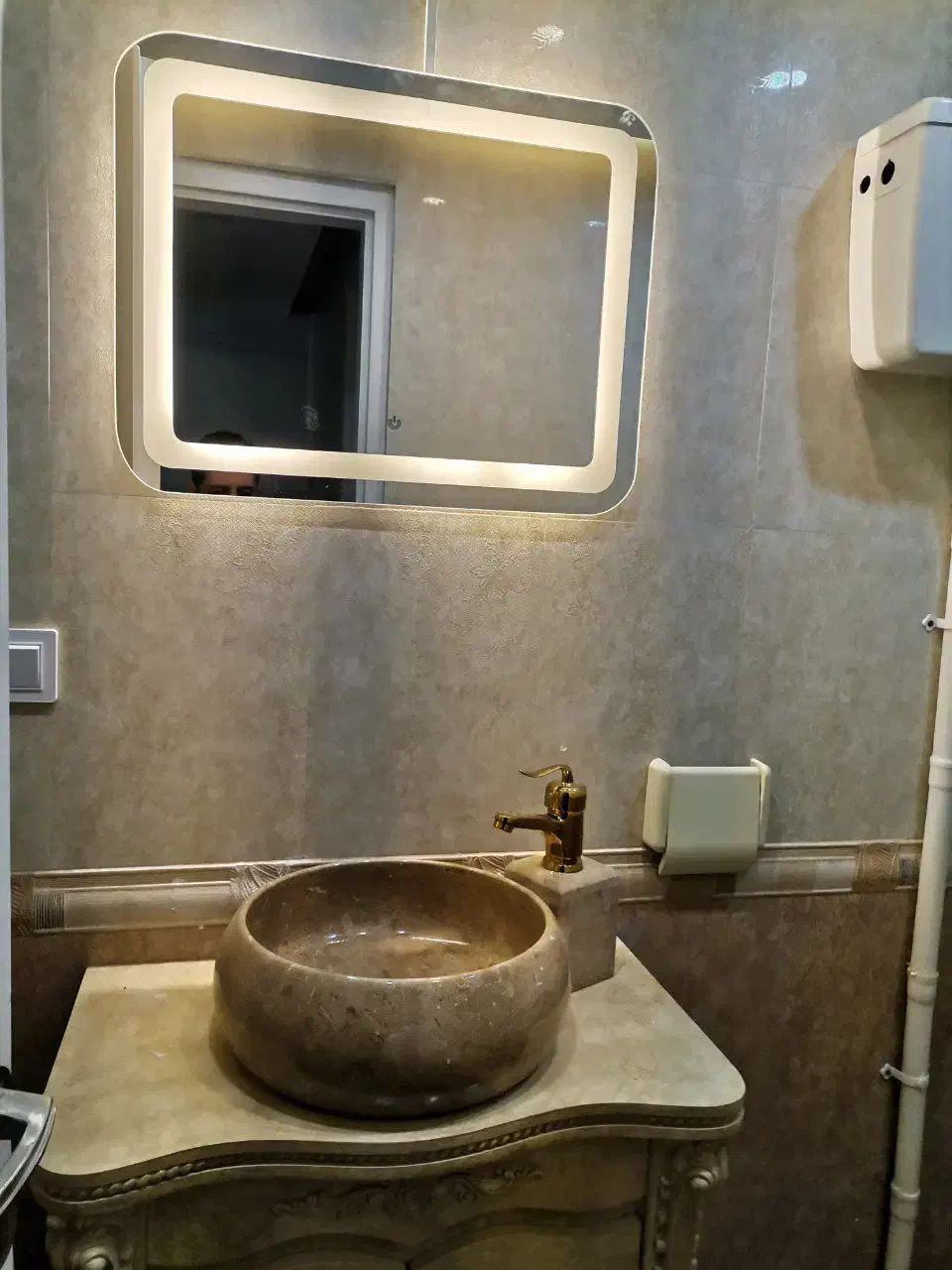 ۶۵متر  رو خط مستقیم آفتاب