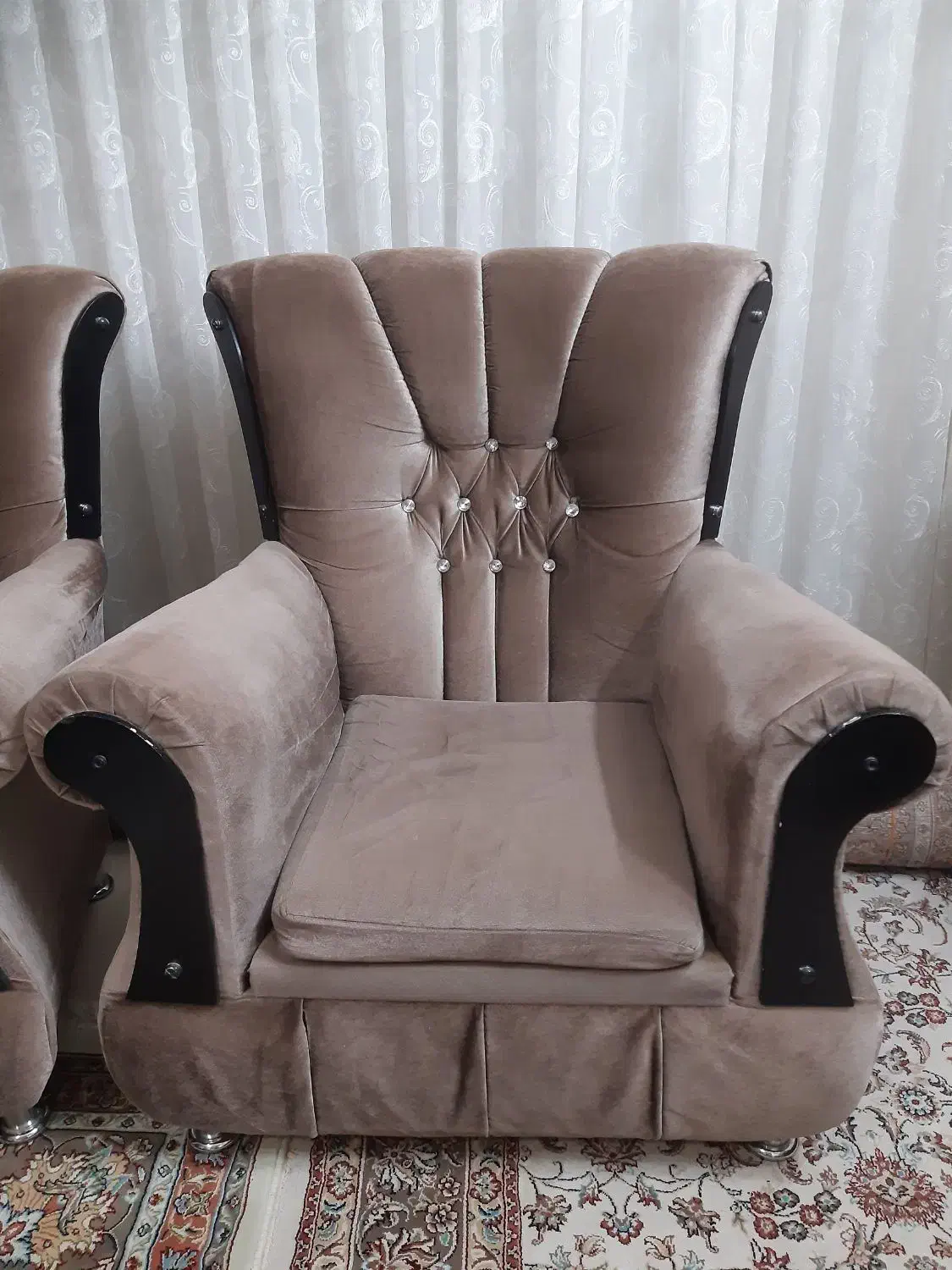 فروش مبل راحتی هفت نفره دست دوم|مبلمان خانگی و میز عسلی|طرقبه, |دیوار