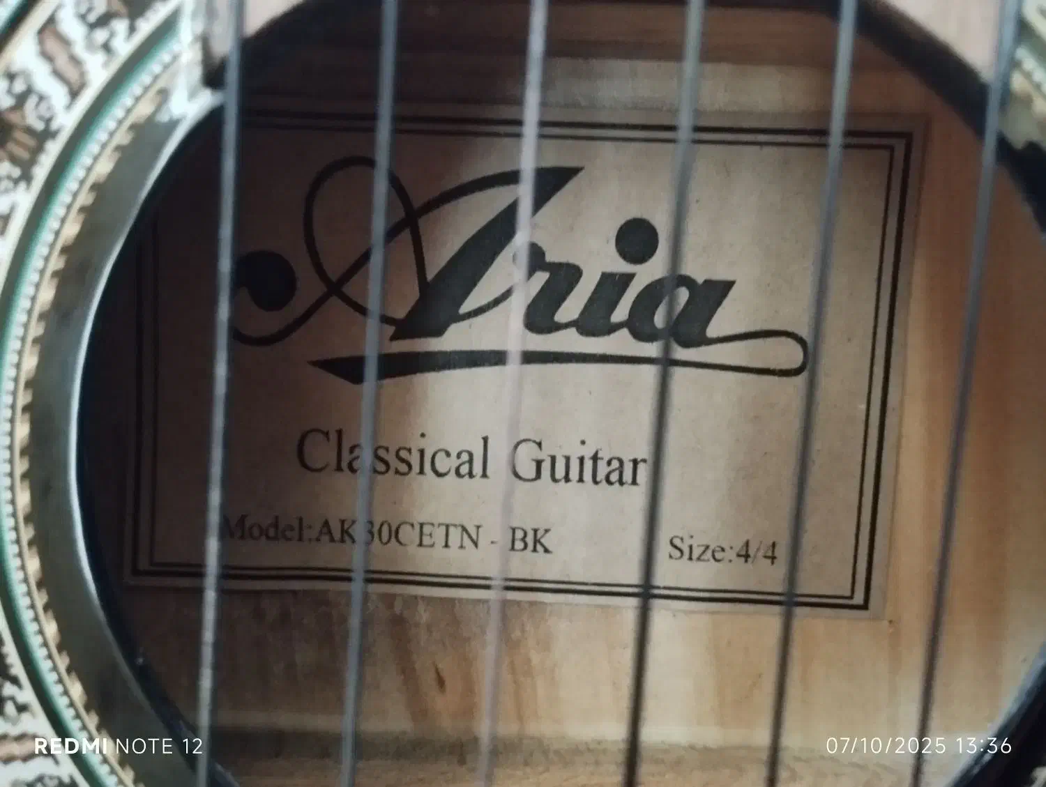 گیتار آریاAk30 پیکاپ دار|گیتار، بیس، امپلیفایر|بندرعباس, |دیوار