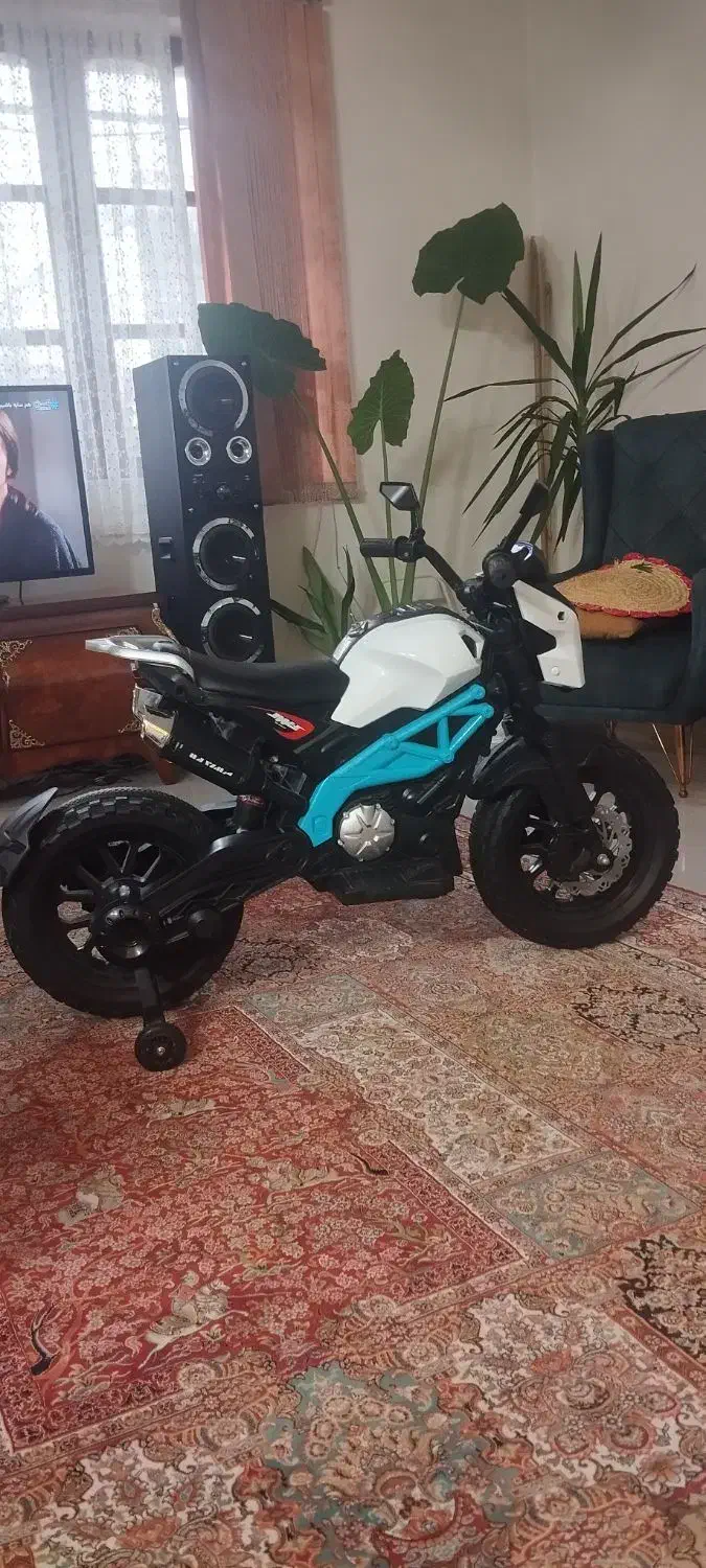 موتور شارژی نوی نو با باطری 7امپر|اسباب‌بازی بچه|لاهیجان, حزین|دیوار