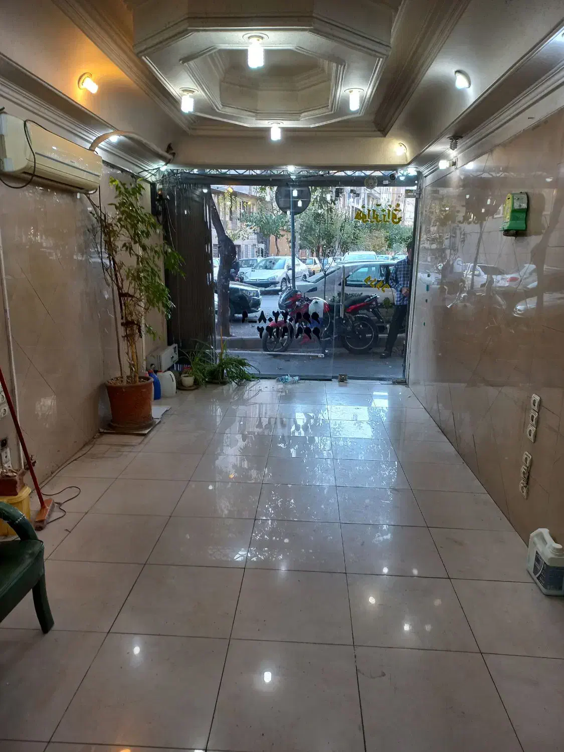 مغازه اجاره ای آشپزخانه کترینگ جمالزاده جنوبی|اجارهٔ مغازه و غرفه|تهران, جمال‌زاده|دیوار