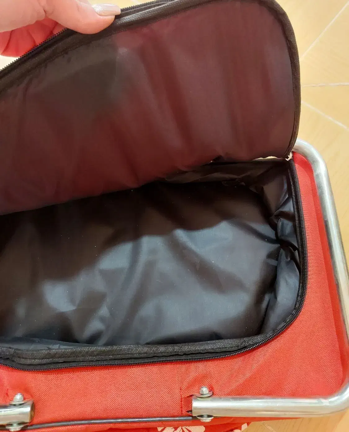 سبد پیک نیک|ظروف نگهدارنده، پلاستیکی، یک‌بارمصرف|فولادشهر, فولادشهر|دیوار