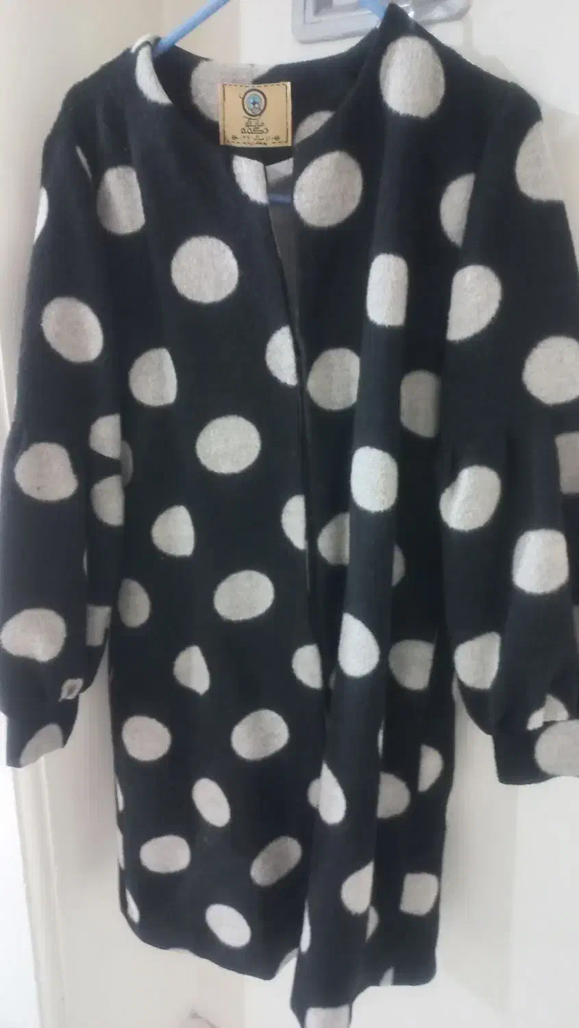 کاپشن|لباس|سمنان, |دیوار