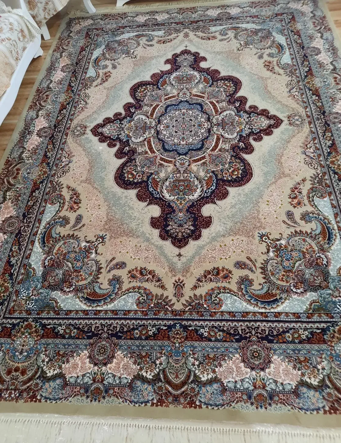 فرش ۹متری|فرش|بندر انزلی, آخرخط|دیوار