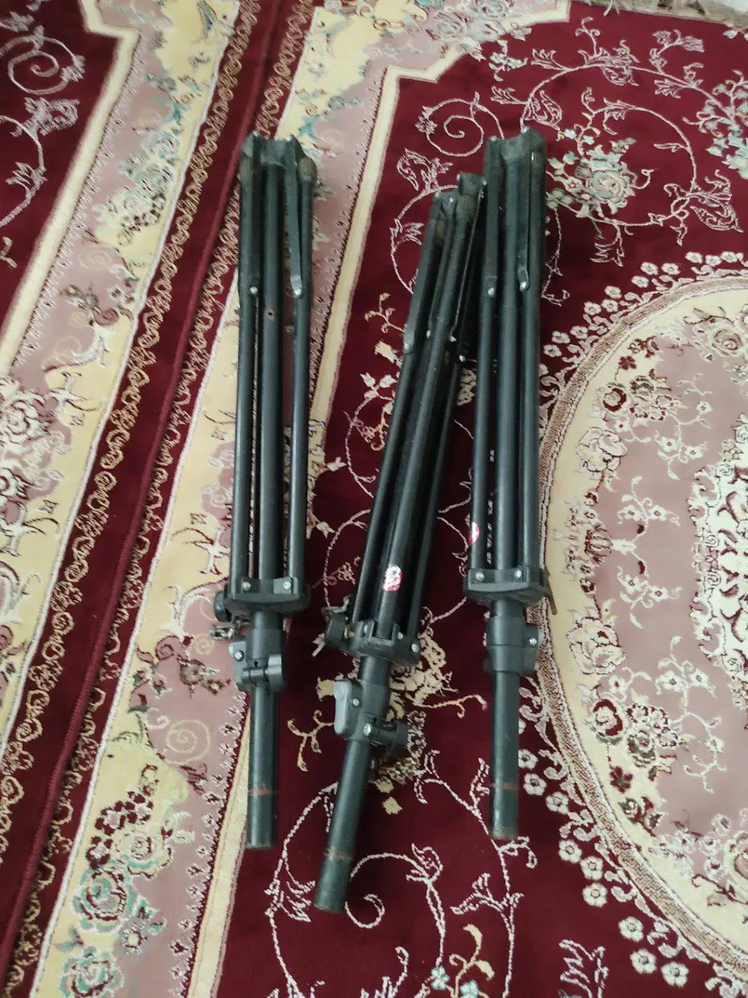 ۳عدد پایه باند|صوتی و تصویری|صحنه, |دیوار