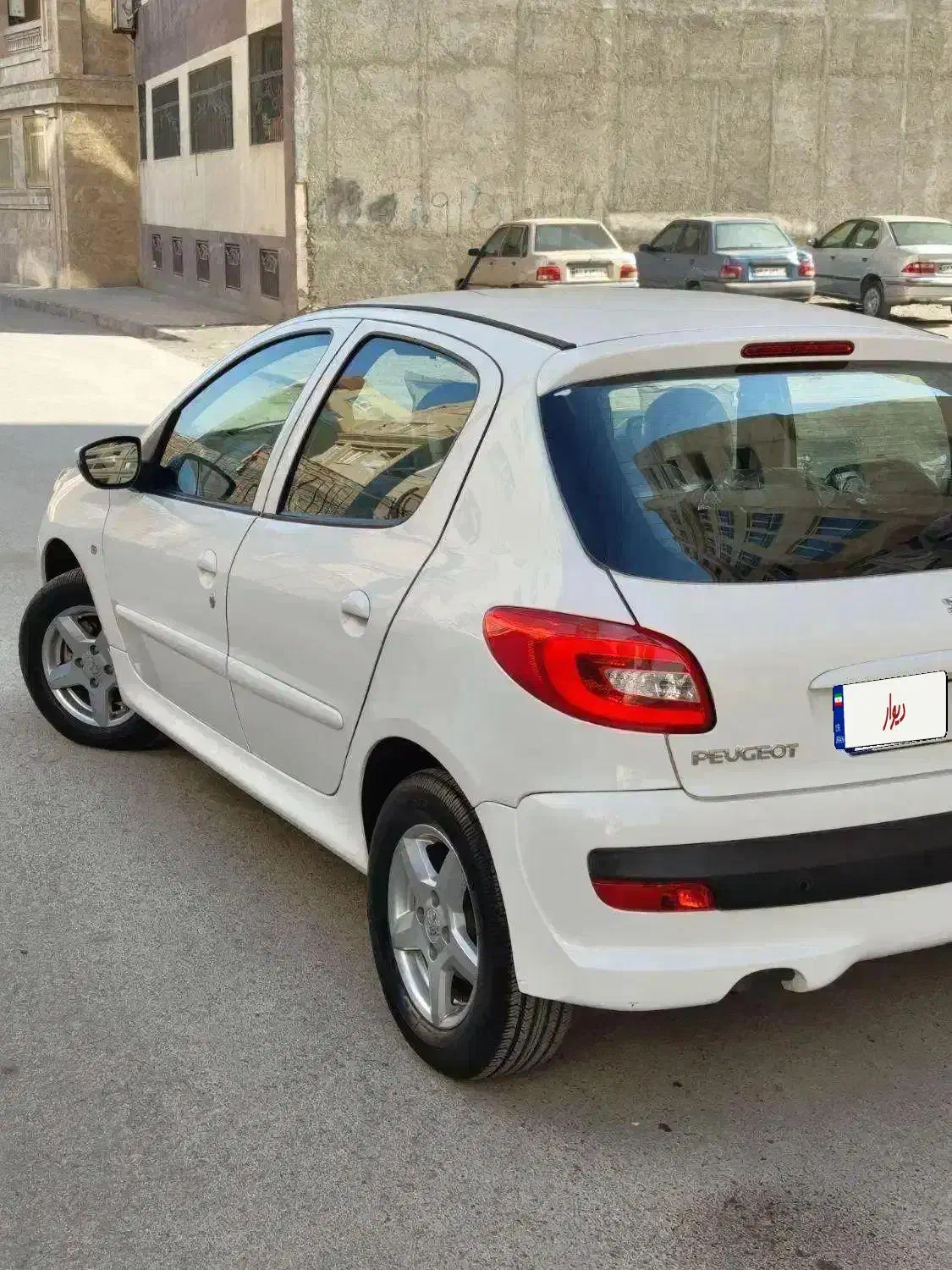 پژو ۲۰۷ دنده ای تمیز|خودرو سواری و وانت|مشهد, حجاب (شهرک غرب)|دیوار