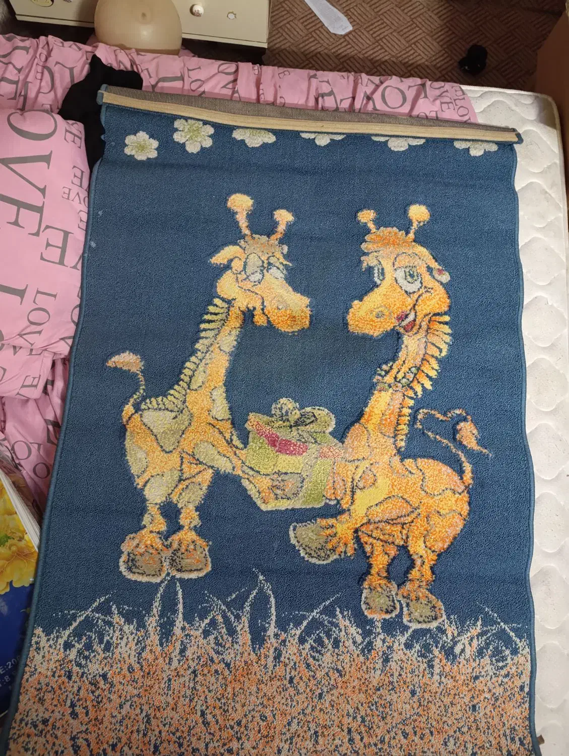 یک عدد فرش اتاق کودک|اسباب و اثاث بچه|تهران, جی|دیوار