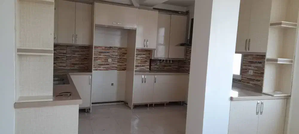 اجاره آپارتمان ۱۰۵ متری ۲ خوابه طبقه ۳|اجارهٔ آپارتمان|میانه, |دیوار