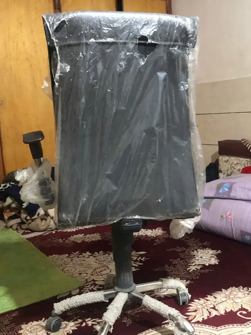 صندلی چرخدار|صندلی و نیمکت|بهبهان, |دیوار