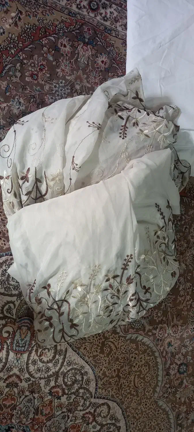 پرده درحدنو|پرده، رانر، رومیزی|بروجن, |دیوار