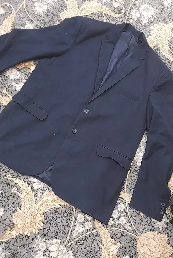 پشتی|اشیا|ایلام, |دیوار