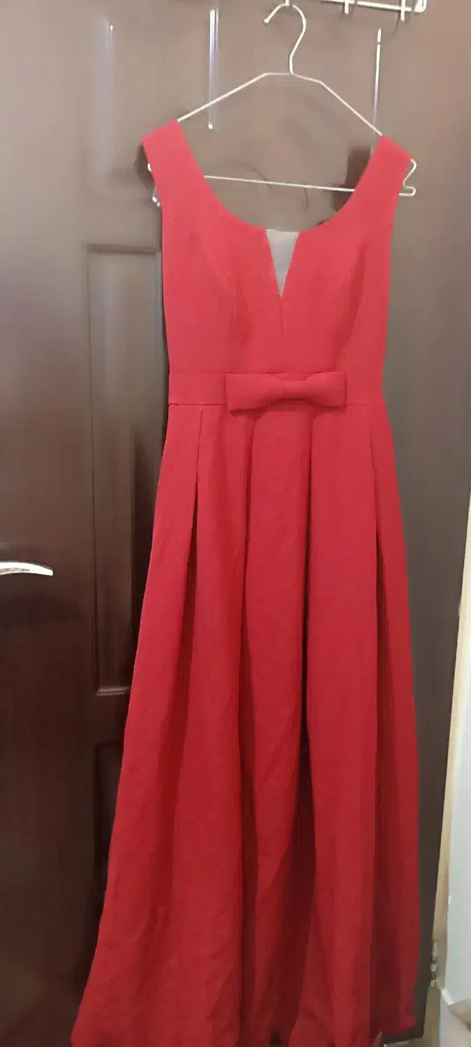 لباس مجلسی|لباس|دورود, |دیوار