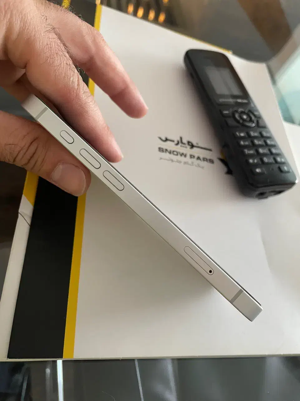 iPhone 16e 128 white|موبایل|یزد, |دیوار