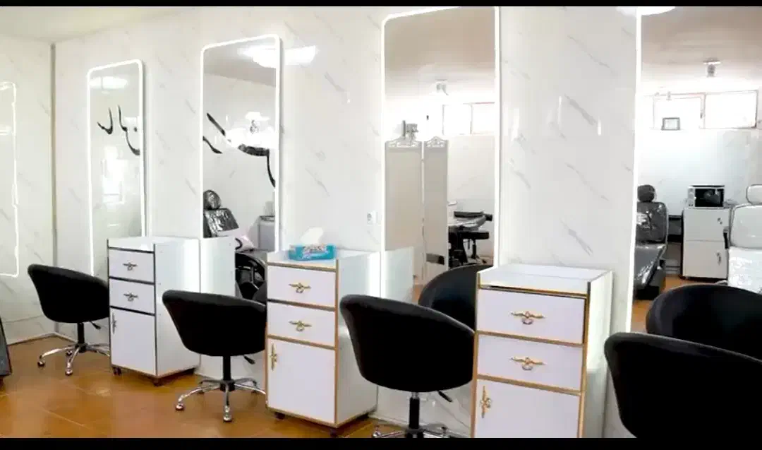 فروش سالن زیبایی در هفشجان قسطی|آرایشگاه و سالنهای زیبایی|شهرکرد, |دیوار