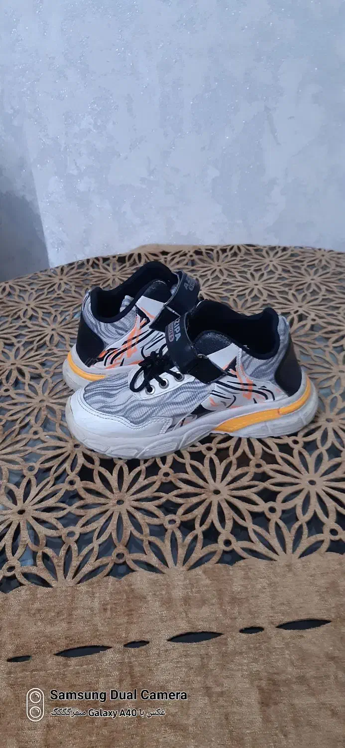 کفش نو|کفش و لباس بچه|رشت, فرزانه|دیوار