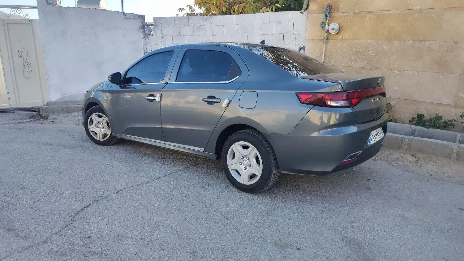 تارا وی یک درجه یک مدل 401|خودرو سواری و وانت|یاسوج, |دیوار