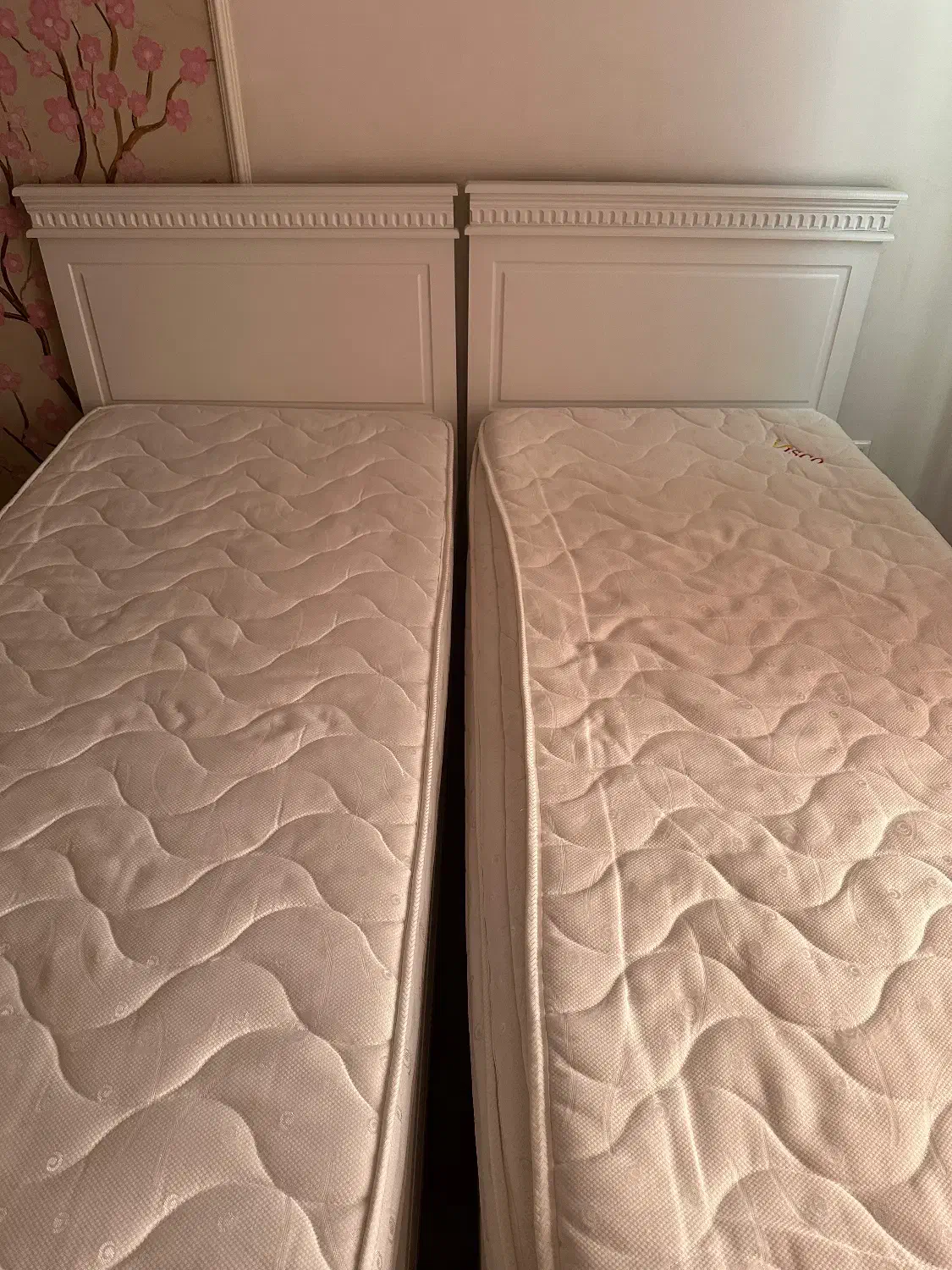 تخت تک نفره ۲عددوتشک|تخت و سرویس خواب|سقز, |دیوار