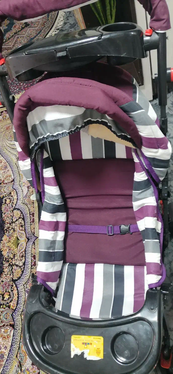 کالسکه تمیز در حد نو و کریر|کالسکه و لوازم جانبی|امیدیه, |دیوار