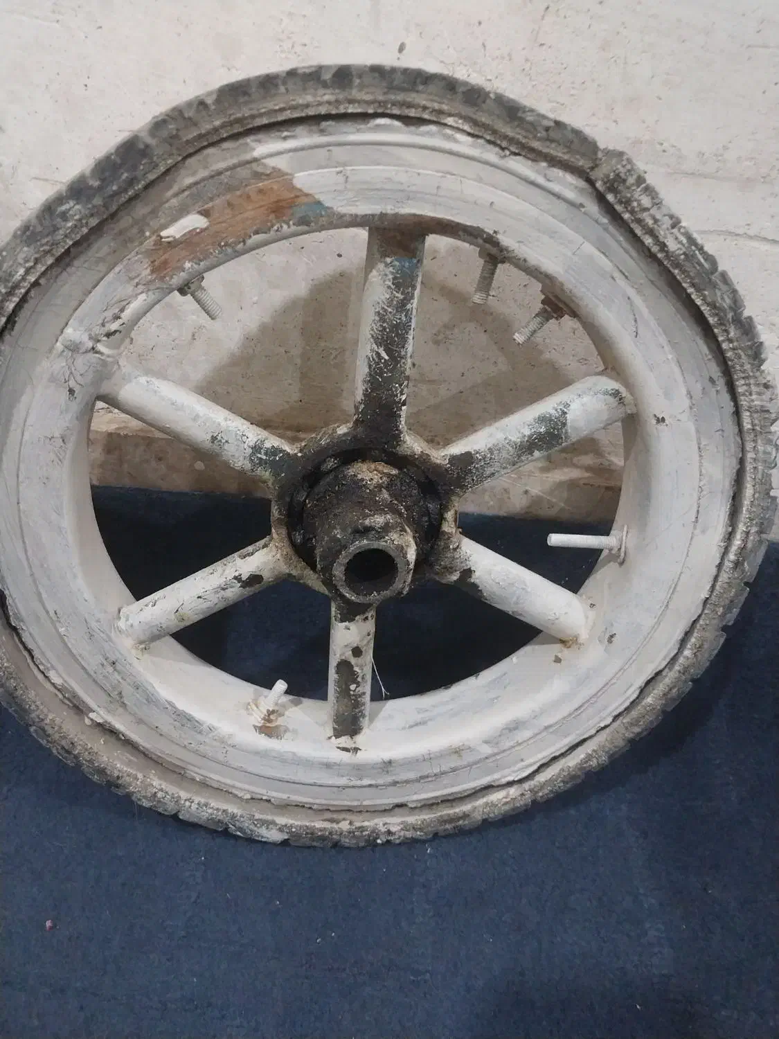 چرخ|ابزارآلات|دالاهو, |دیوار