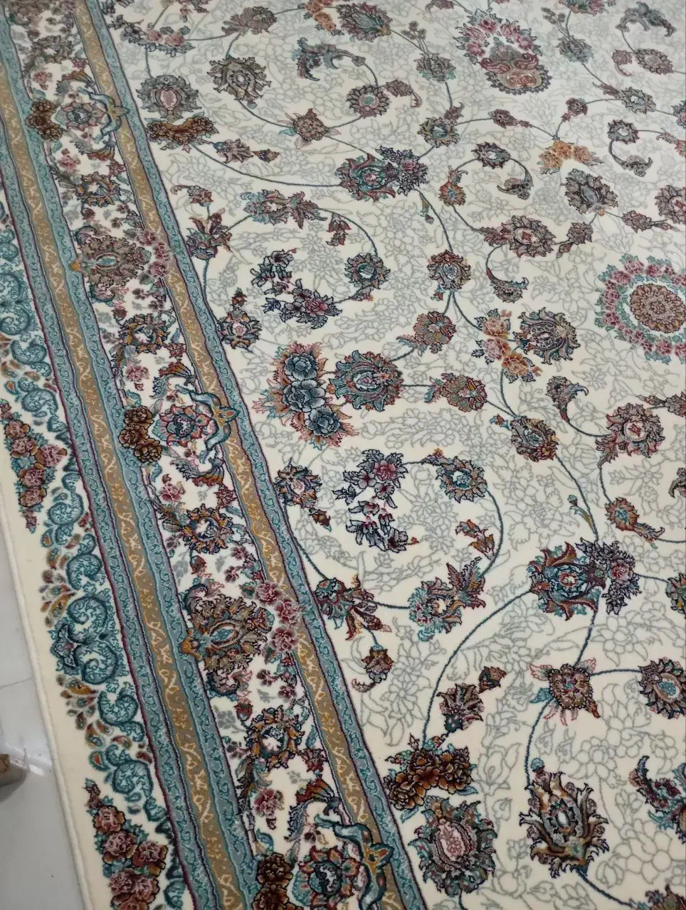 فروش فرش نو|فرش|گناباد, |دیوار