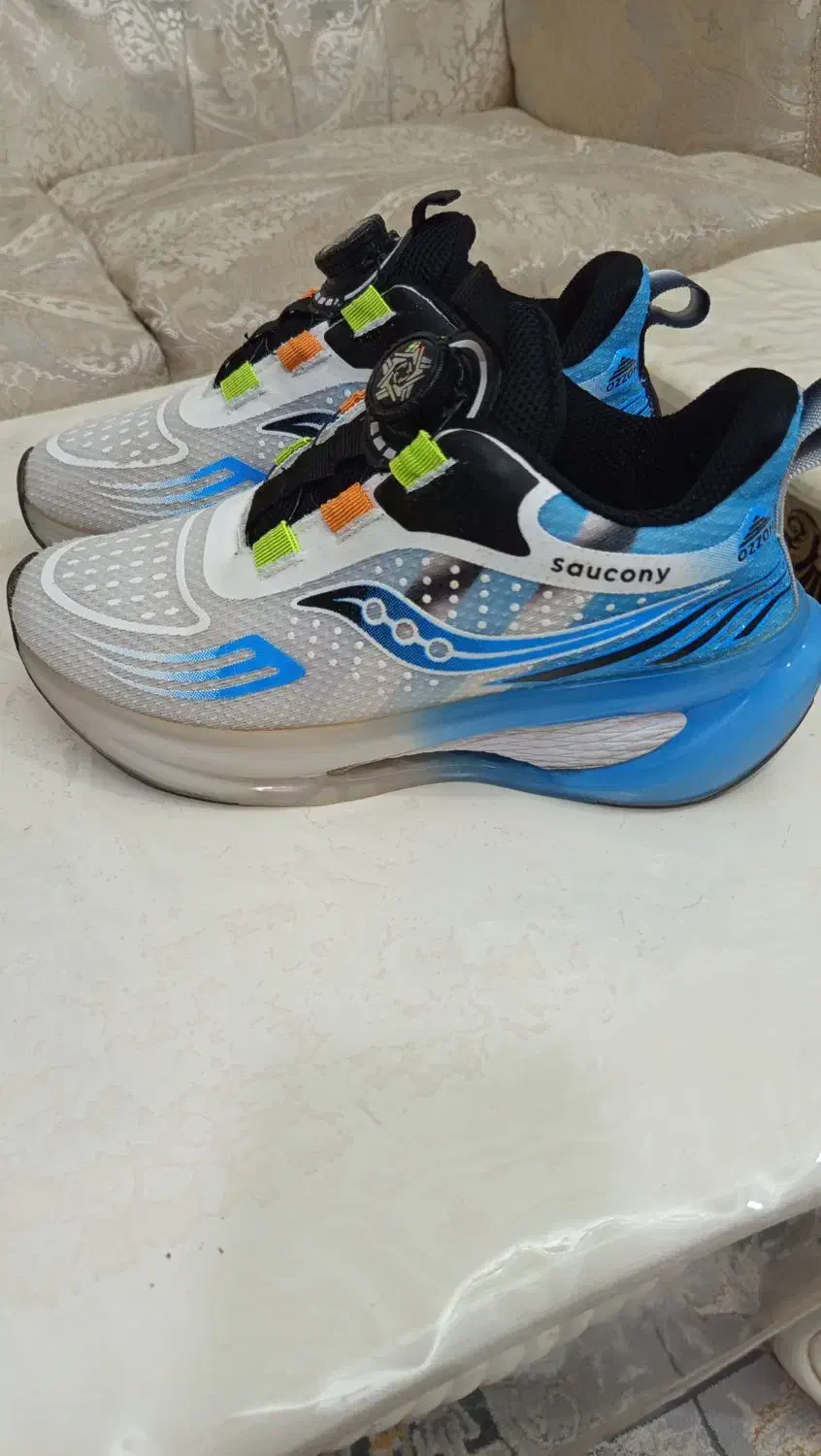 کتونی اورجینال سفید سایز ۴۰|کیف، کفش، کمربند|شاهدشهر, |دیوار