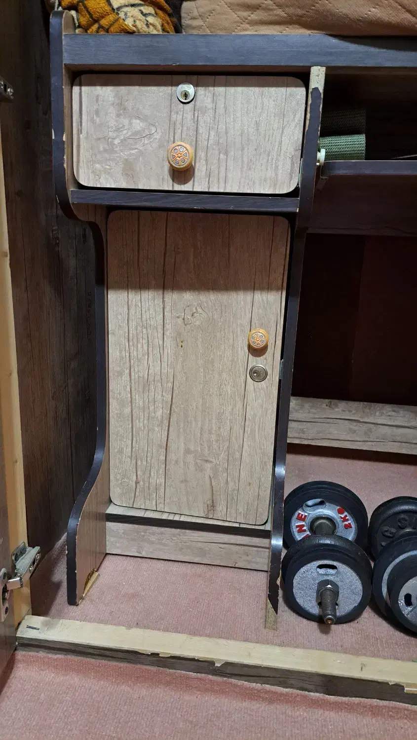 میز تحریر|میز تحریر و کامپیوتر|سهند, |دیوار