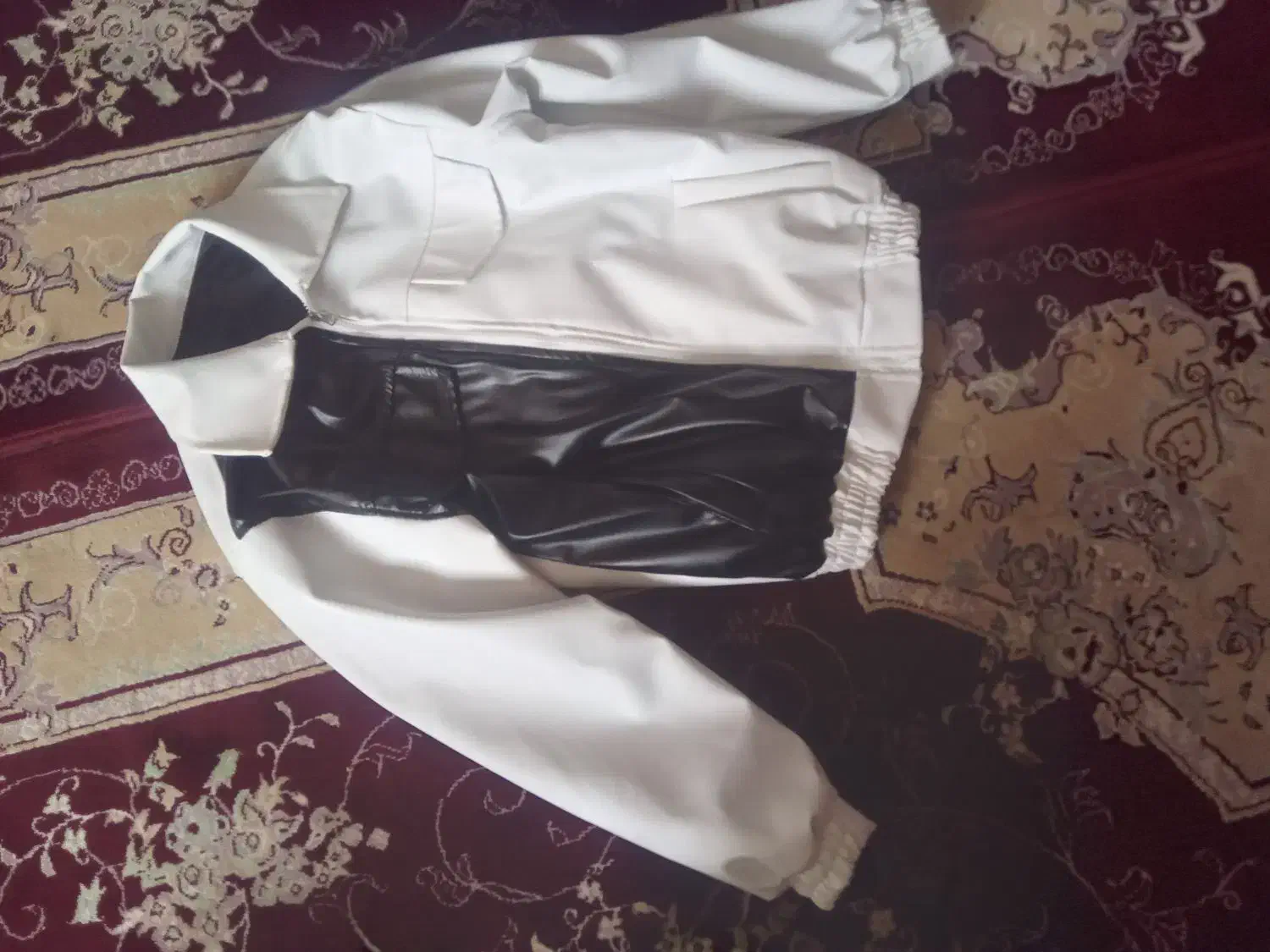 لباس|لباس|قیدار, |دیوار